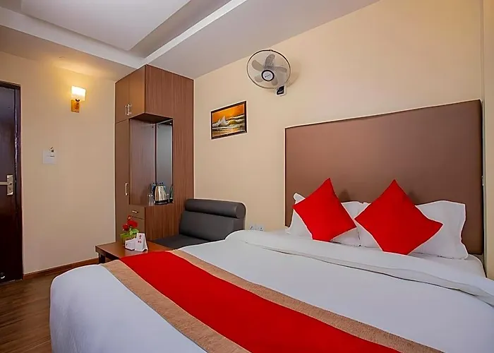 Deepshree Hotel